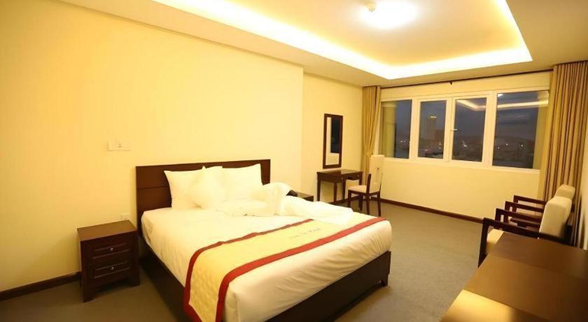 Tien Sa Hotel Danang Exterior photo